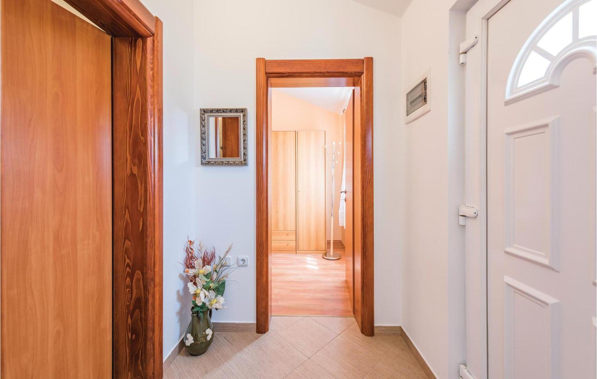 Awesome Home In Zminj With Wifi Exterior photo