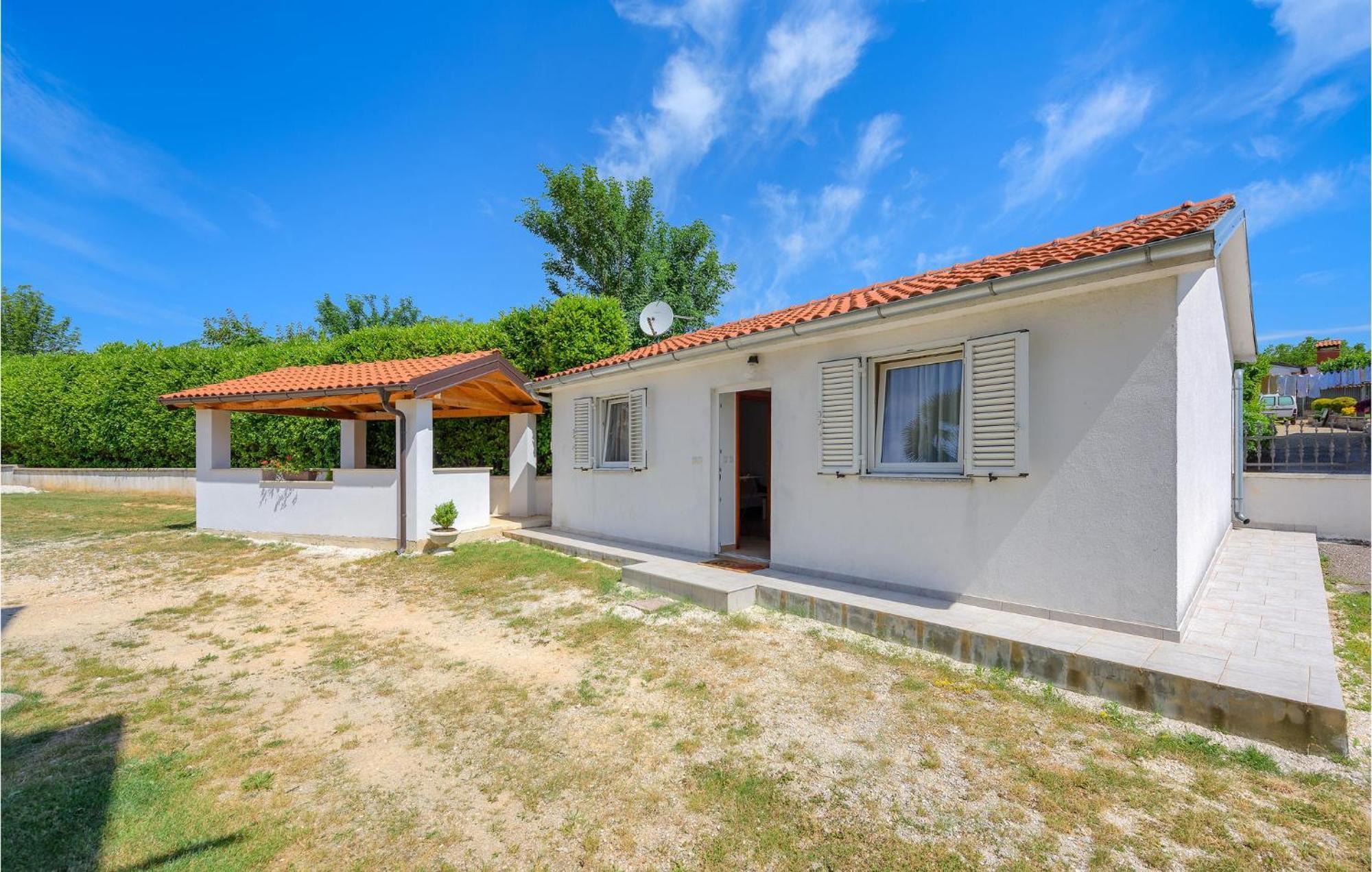 Awesome Home In Zminj With Wifi Exterior photo